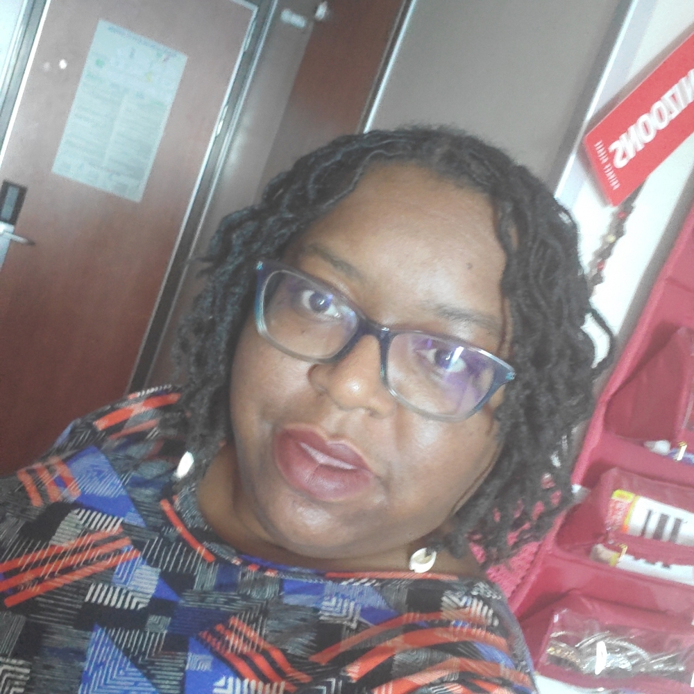 Meet your Posher, Zarita